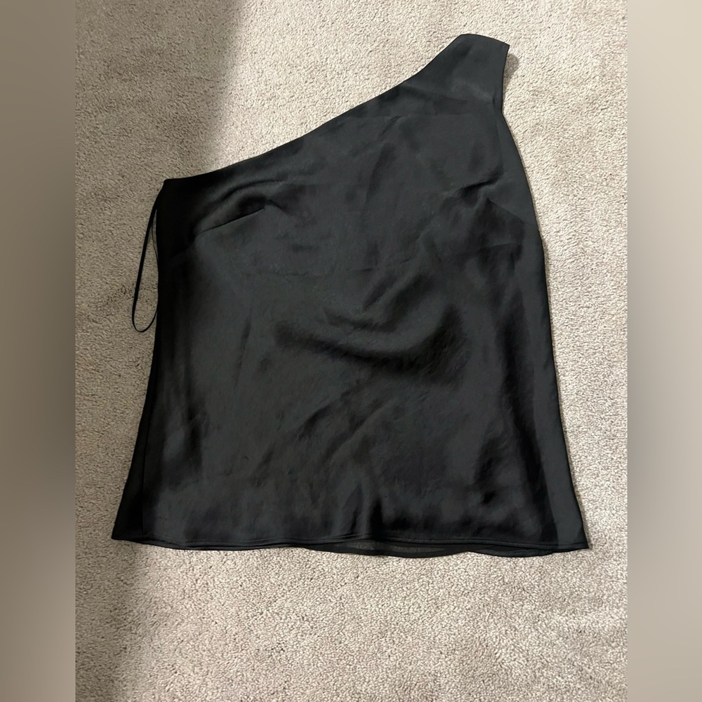 Women’s Black Satin One-Shoulder Express Top